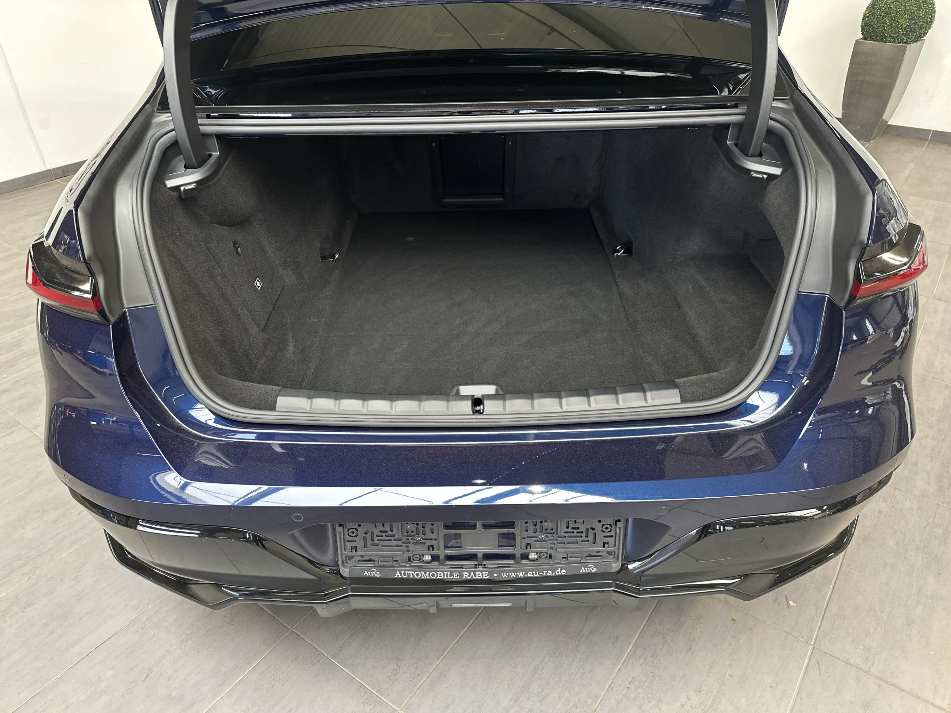 BMW i7 xDrive60 M-Sport Pro NAV+LASER+PANO+HUD+360° — photo 6