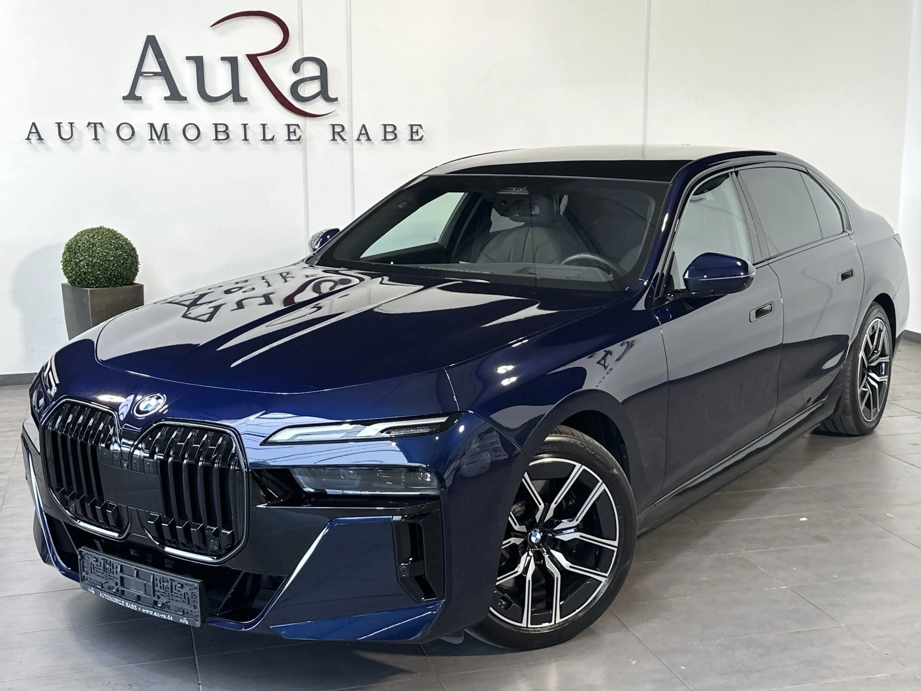 BMW i7 xDrive60 M-Sport Pro NAV+LASER+PANO+HUD+360° — photo 2