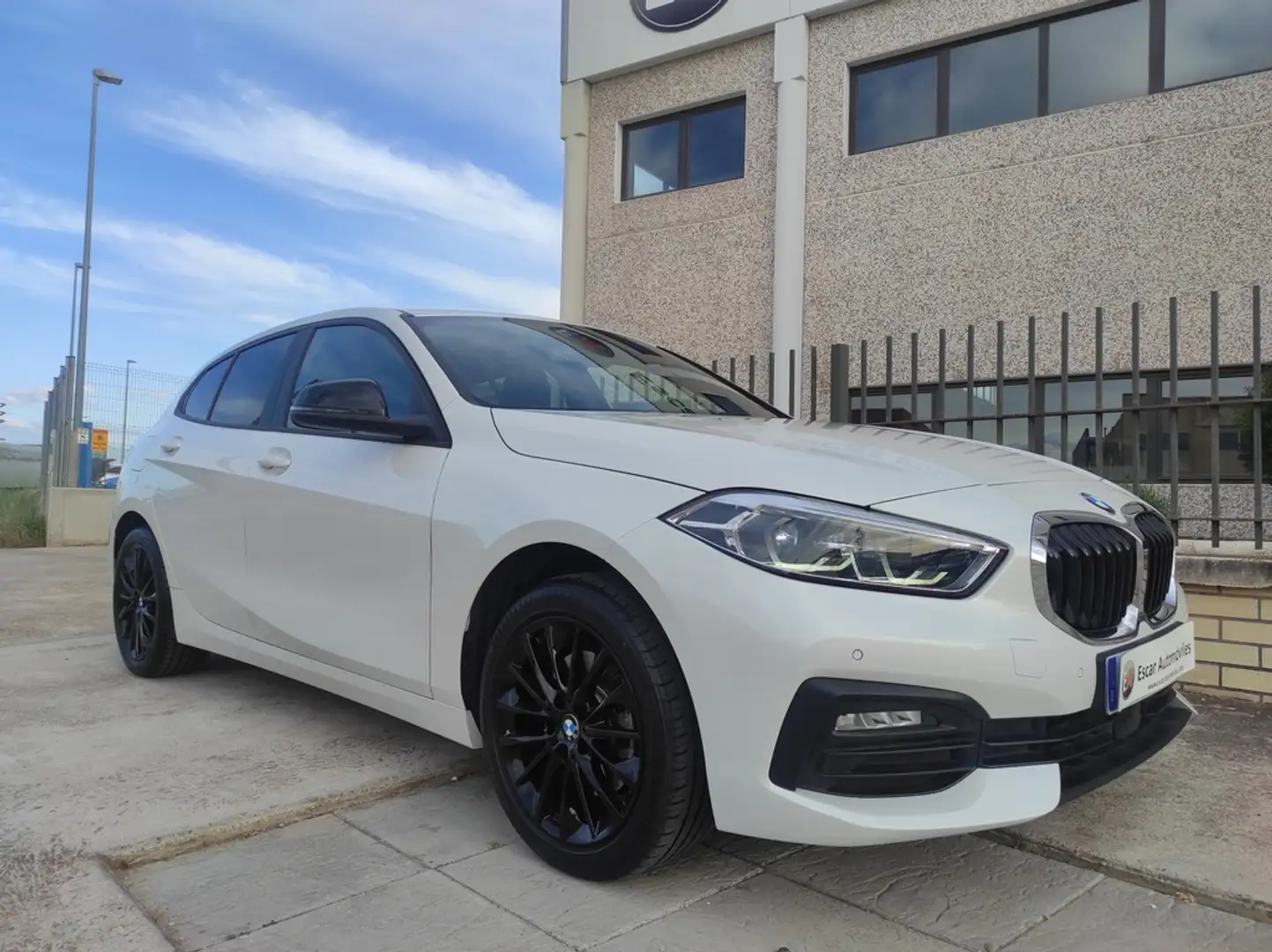 BMW 118 118i Blanc - 1