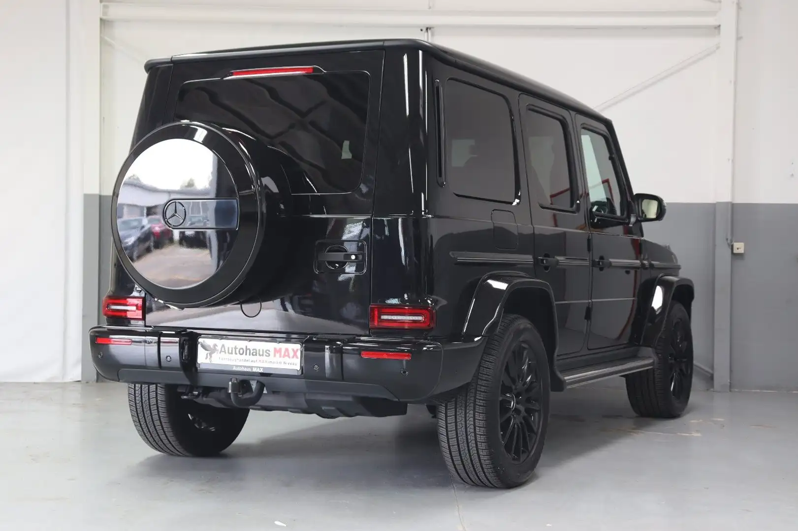 Mercedes-Benz G 400 d AMG~Schiebedach~Night Paket II.~360Kam Schwarz - 2