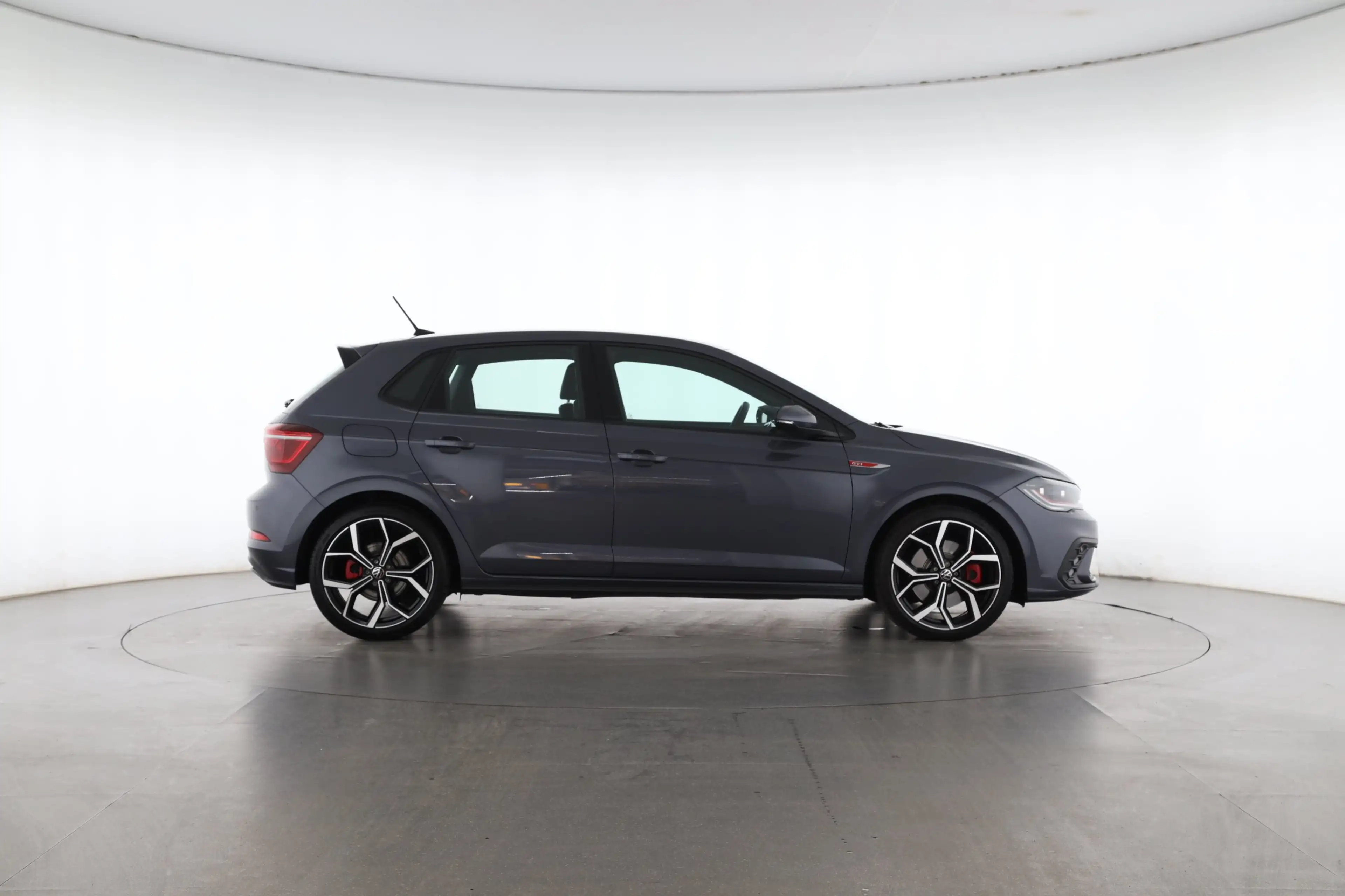 Volkswagen Polo GTI 2.0 TSI DSG | LED | SITZHEIZUNG | — photo 7