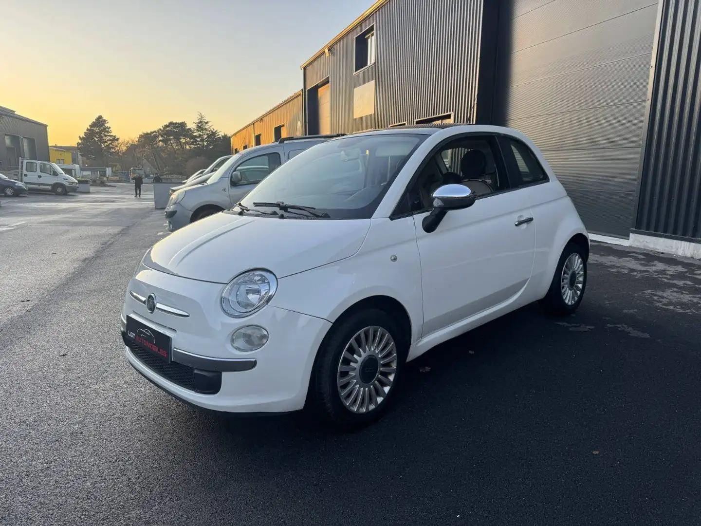 Fiat 500 1.2 8v 69ch S&S Lounge Blanc - 1