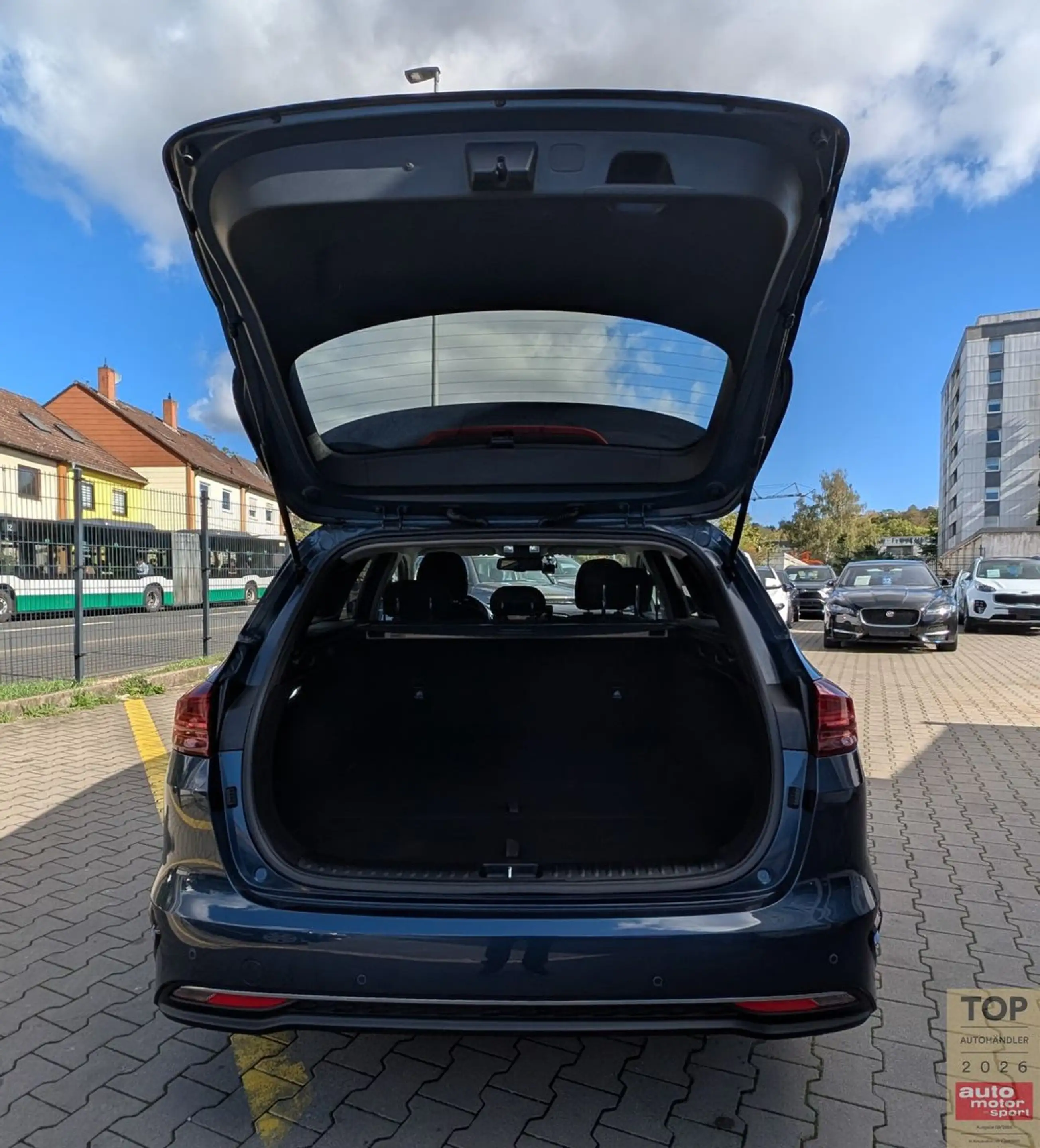 Kia Ceed SW / cee'd SW Cee'd 1.4 SW*1Hd*Temp*RKam*CarPlay*Garantie 2027 — photo 12