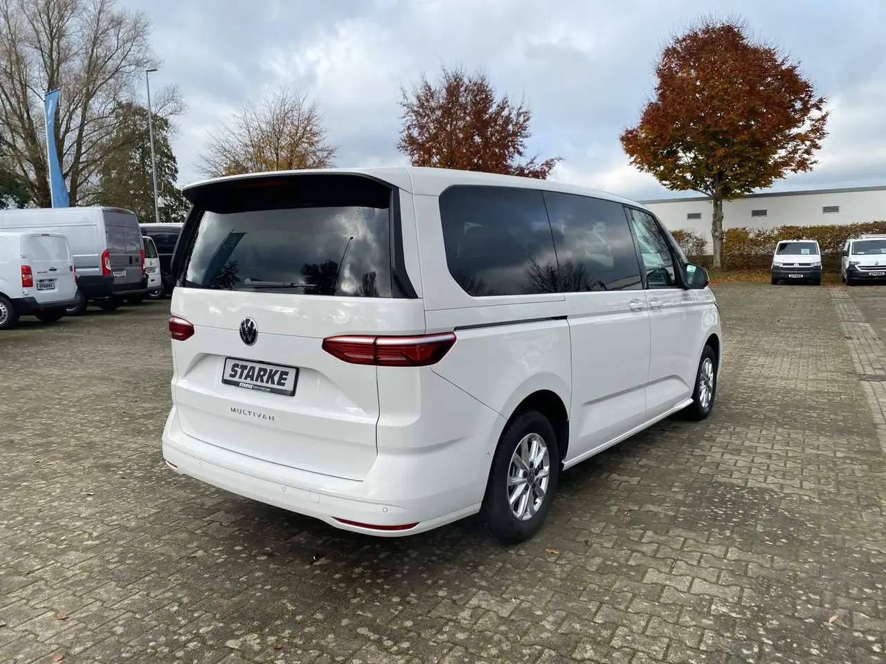 Volkswagen T7 Multivan 2.0 TDI DSG Life lang 15