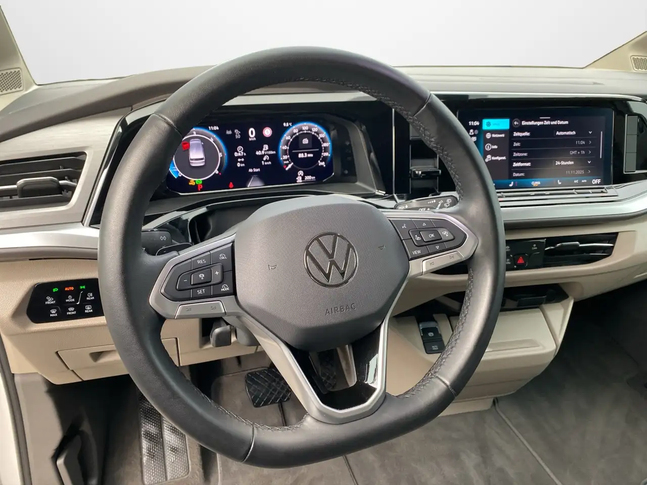 Volkswagen T7 Multivan 2.0 TDI DSG Life lang 10