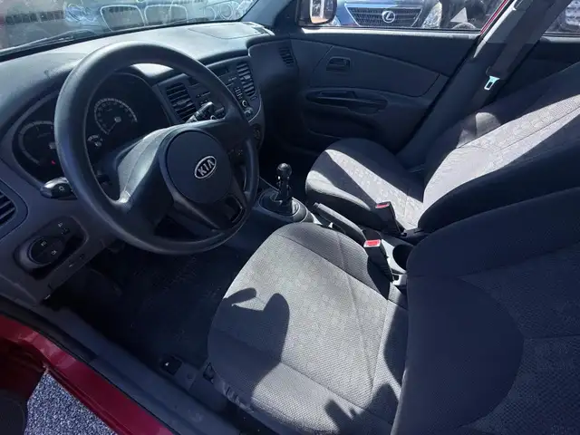Kia Rio view 8