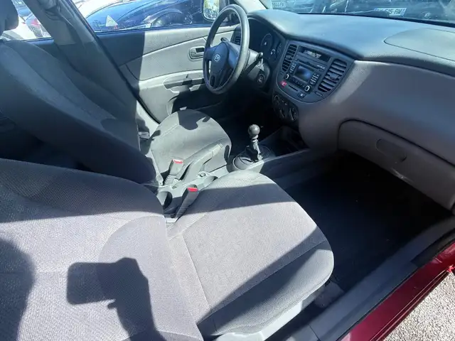 Kia Rio view 12