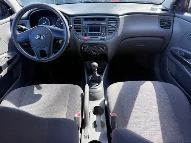 Kia Rio view 7