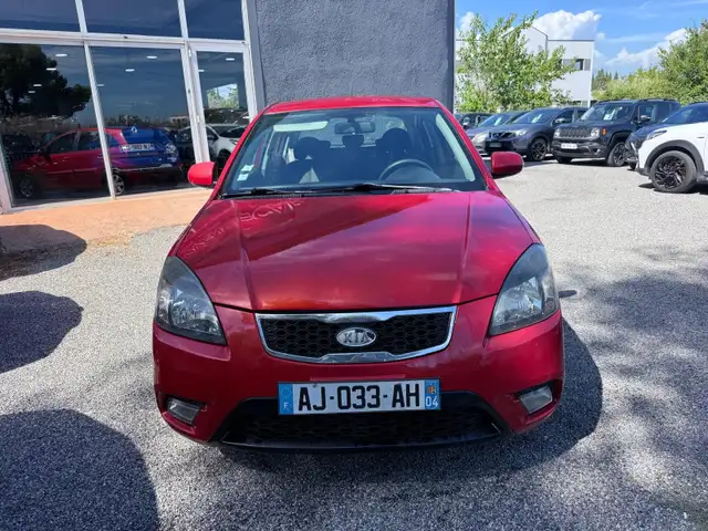 Kia Rio view 2