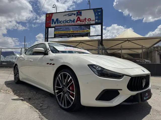 Maserati Ghibli