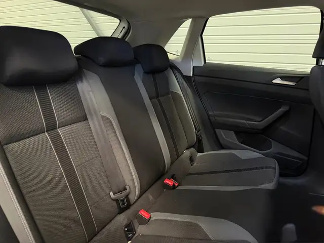 Volkswagen Polo view 14