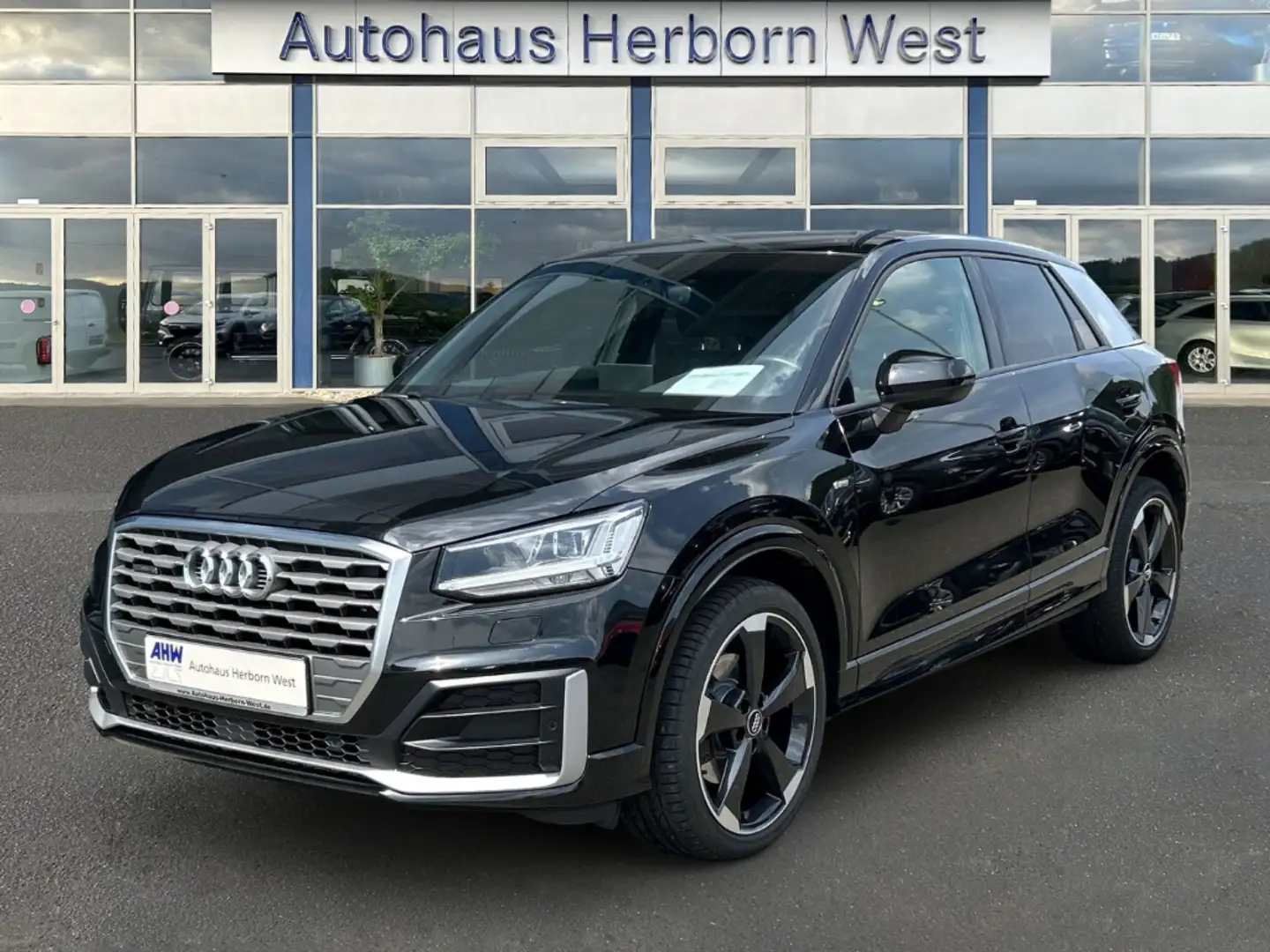Audi Q2 2.0 TFSI quattro Line DSG LED S line Sport-Paket P Noir - 1