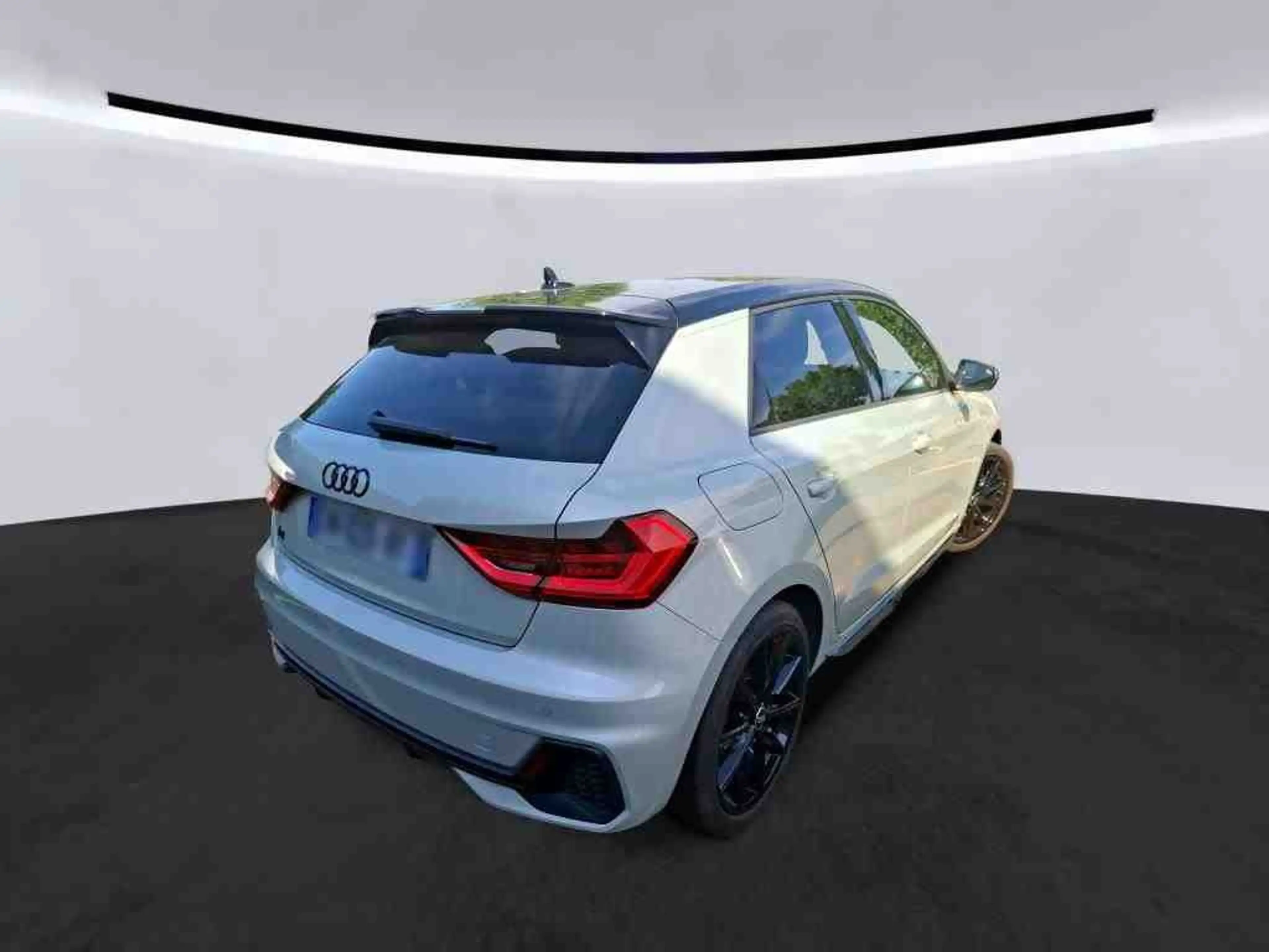 Audi A1 30 Sportback S line 1.0 TFSI*BLACK+*18Z* — photo 2
