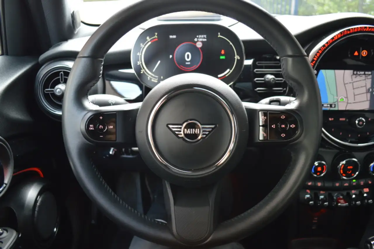 MINI Cooper 5-Deurs 1.5 Aut. Led Leder Panorama Camera Harman/, миниатюра 17