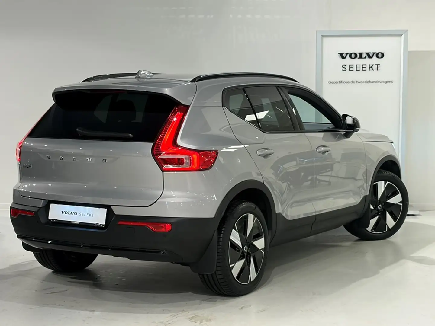 Volvo EX40 Recharge Extended range + electr trekhaak Gris - 2