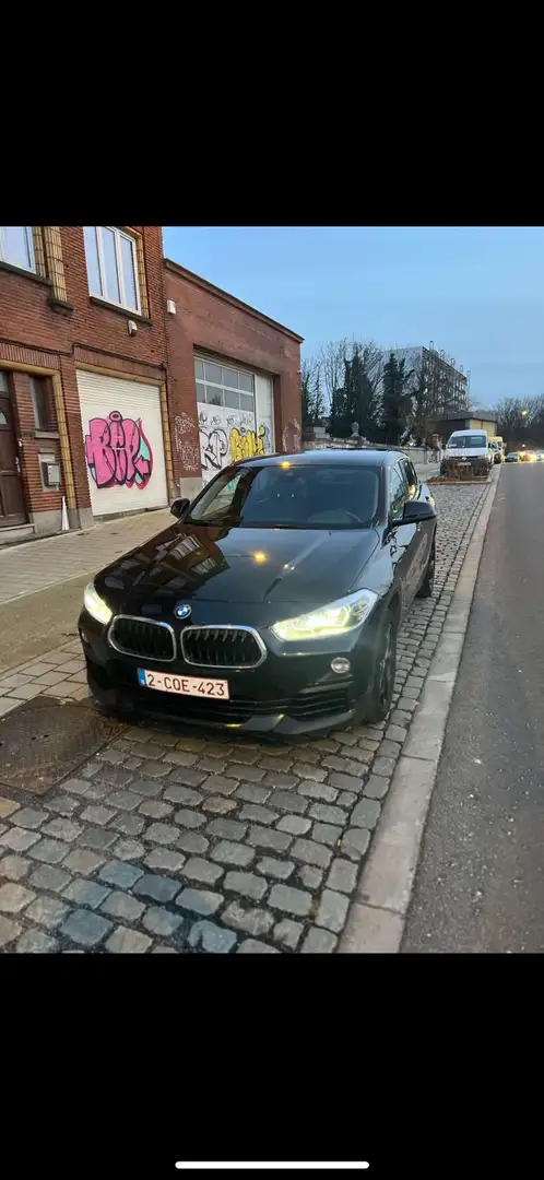 BMW X2 1.5iA sDrive18 OPF Zwart - 1