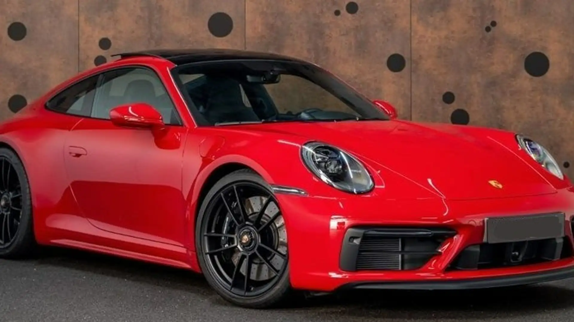 Porsche 992 Carrera 4 GTS Coupé PDK Rojo - 2