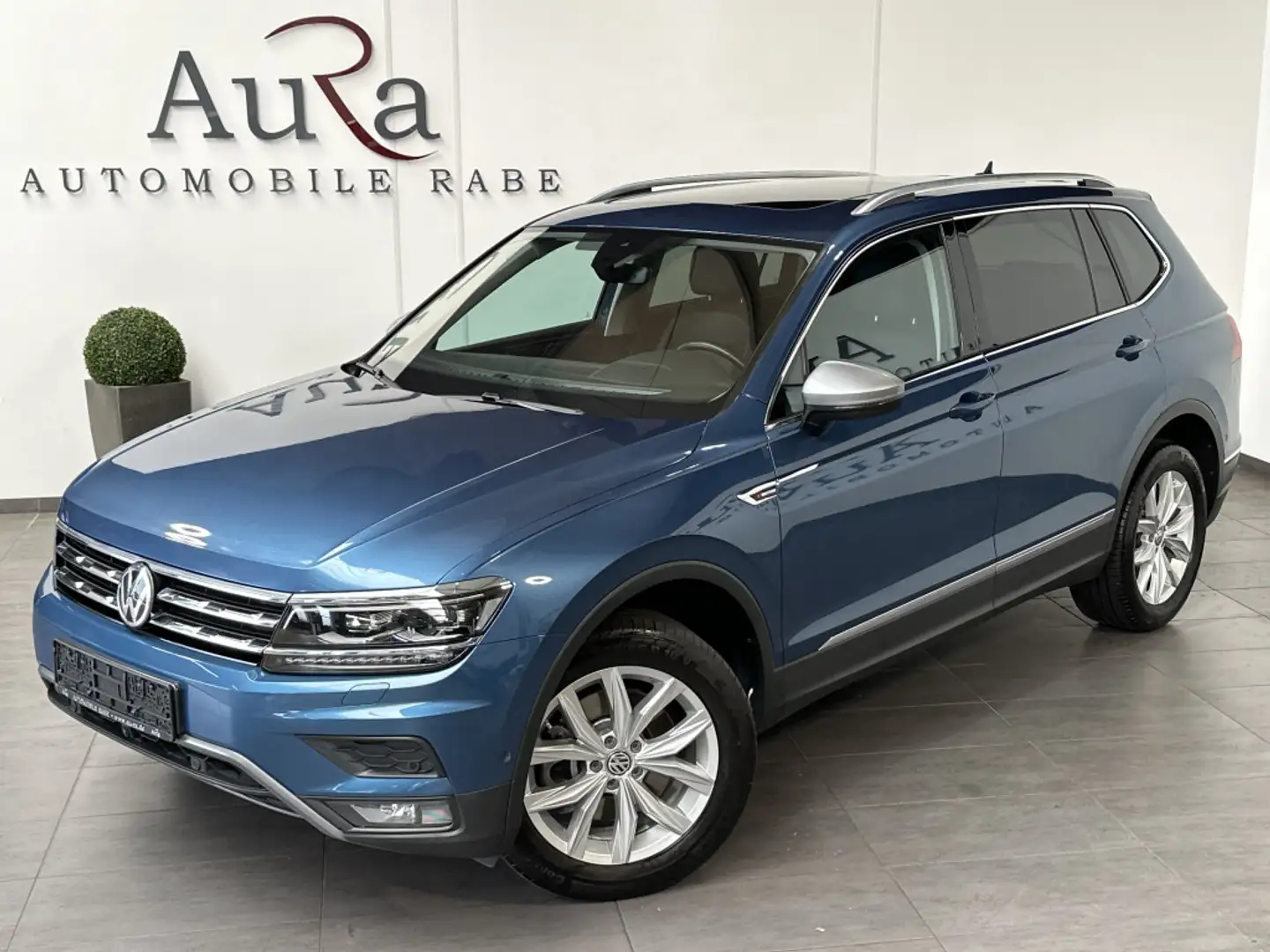 Volkswagen Tiguan Allspace 2.0 TDI DSG 4M HL NAV+LED+PANO Blau - 1