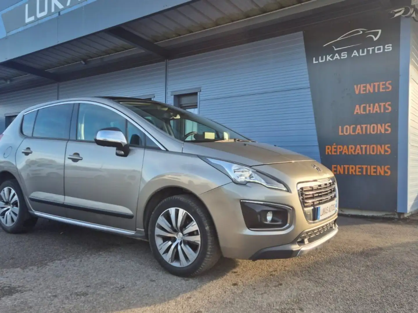 Peugeot 3008 1. 130ch SS BVM6 toutes options Gris - 1