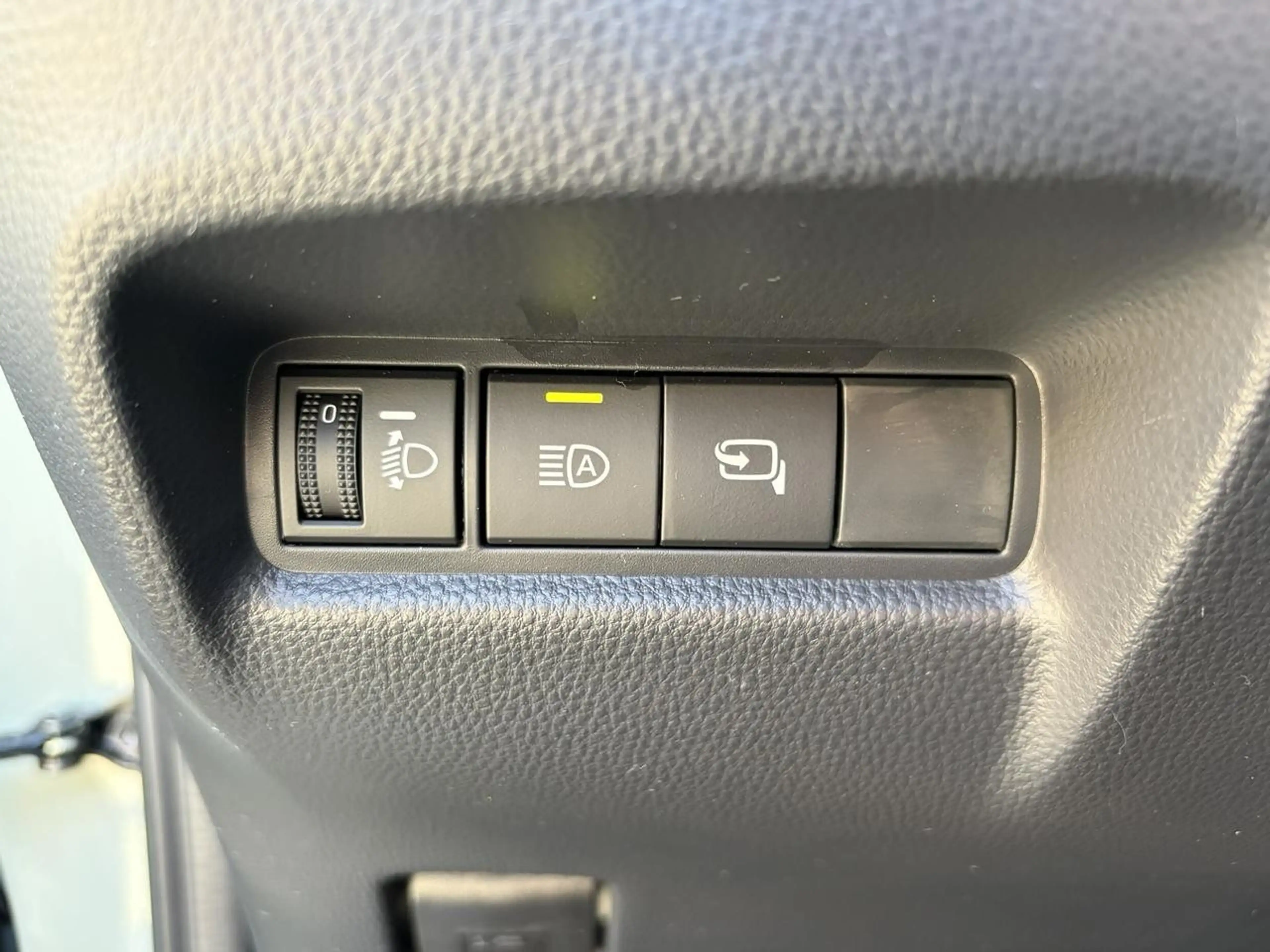 Toyota Aygo X 1.5 Hybrid 115 Pulse + Smart Pack A/T — photo 15