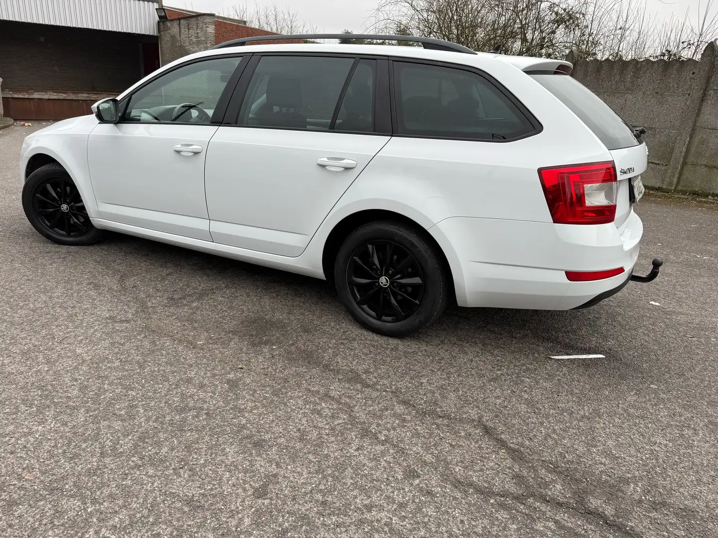 Skoda Octavia SW 1.0 TSI Style Blanc - 2