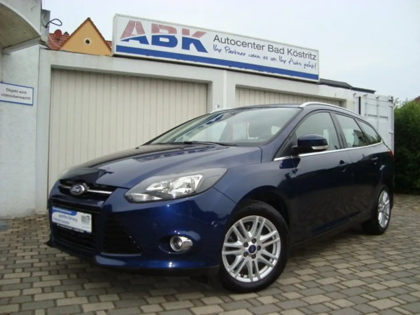 Ford Focus Turnier 1.6 EcoBoost Titanium 150PS/PDC/SHZ/Tempo. Blauw - 2