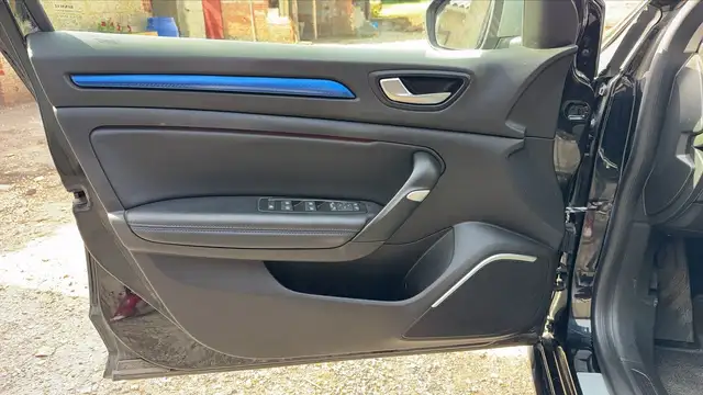 Renault Megane view 7