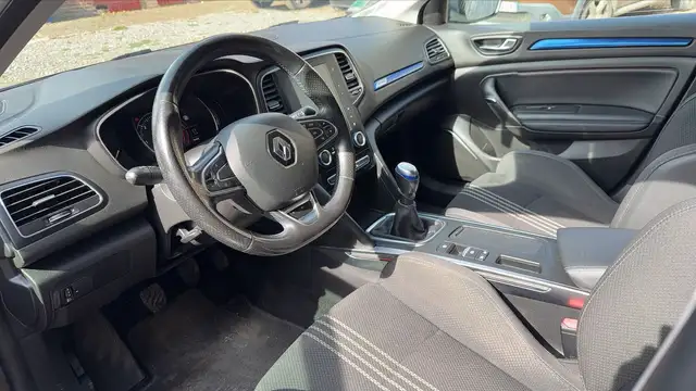 Renault Megane view 8