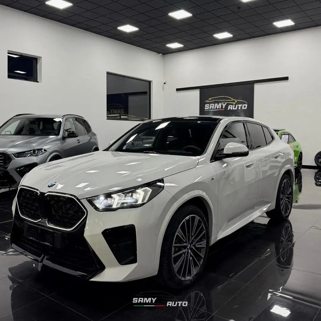 BMW X2 sdrive 18d MSport auto Bianco - 2