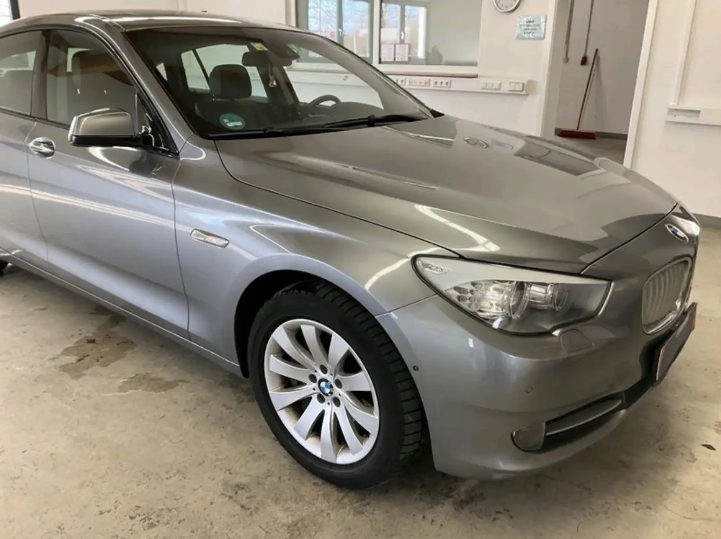 BMW 550 550iA Gran Turismo xDrive - 2