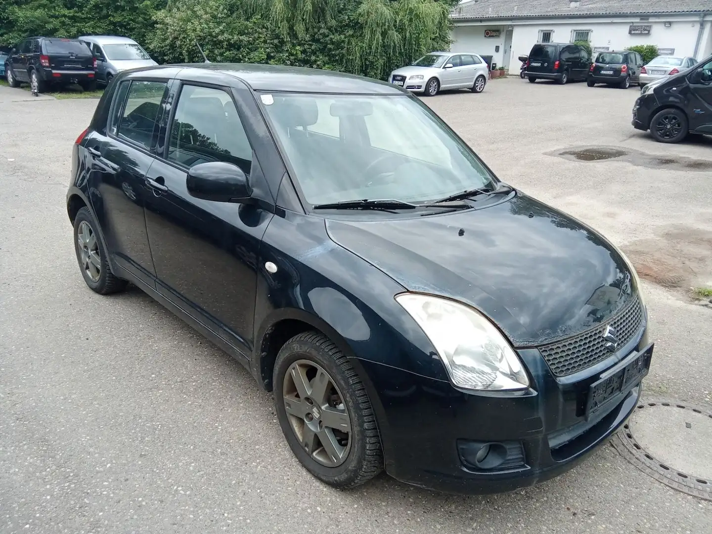 Suzuki Swift Lim. Snow 4 wd Schwarz - 2