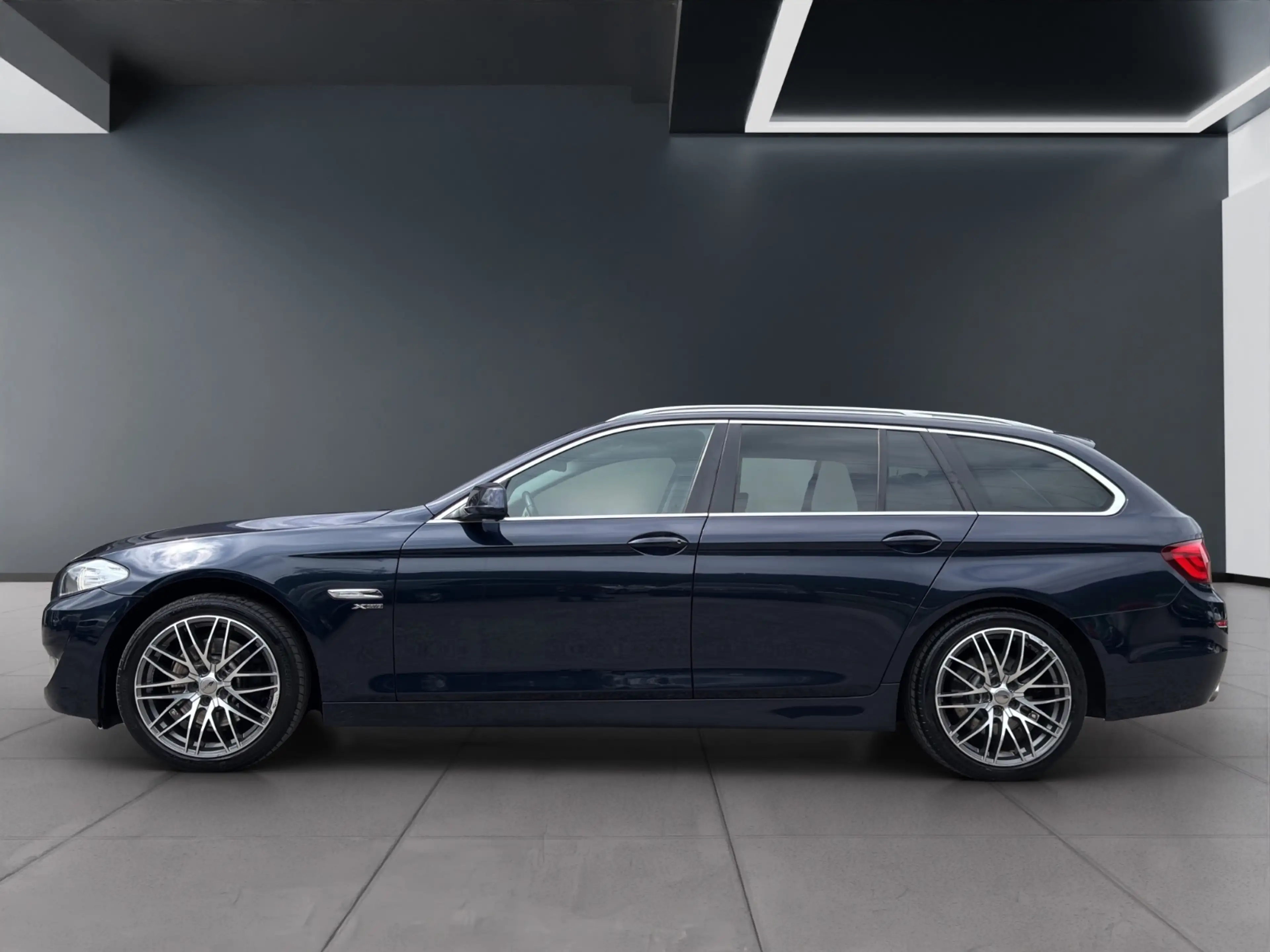 BMW 525 d xDrive AUT — photo 4