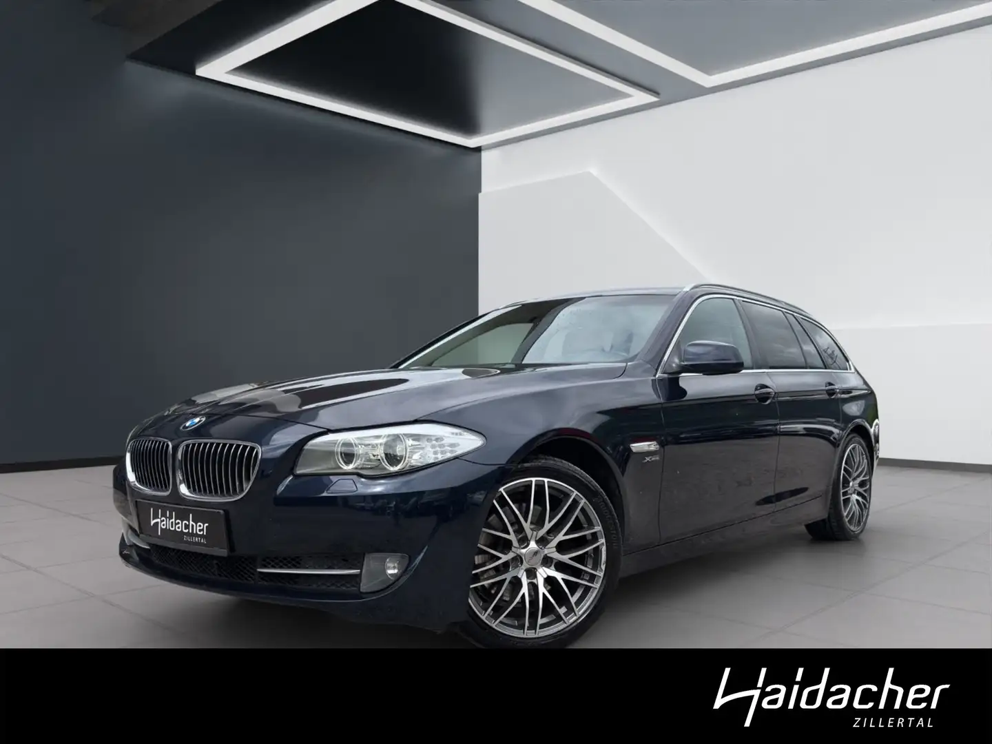 BMW 525 d xDrive AUT Blau - 1