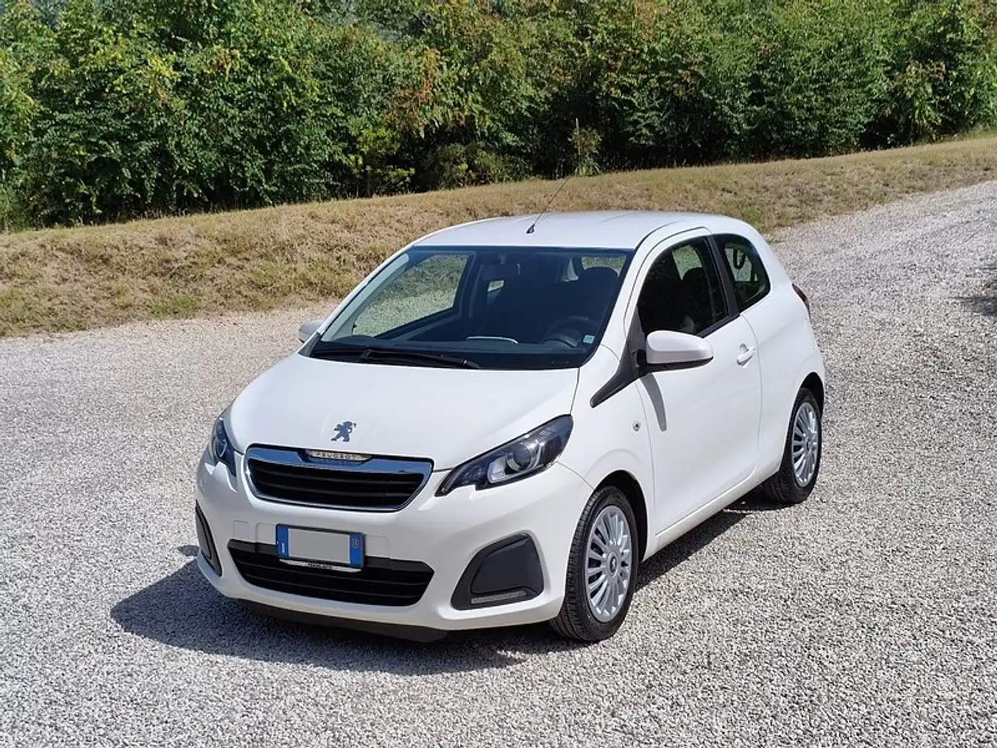 Peugeot 108 108 1.2 82cv Active E6 Bianco - 1