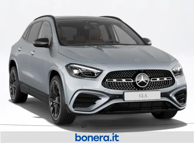 Mercedes-Benz Gla view 2