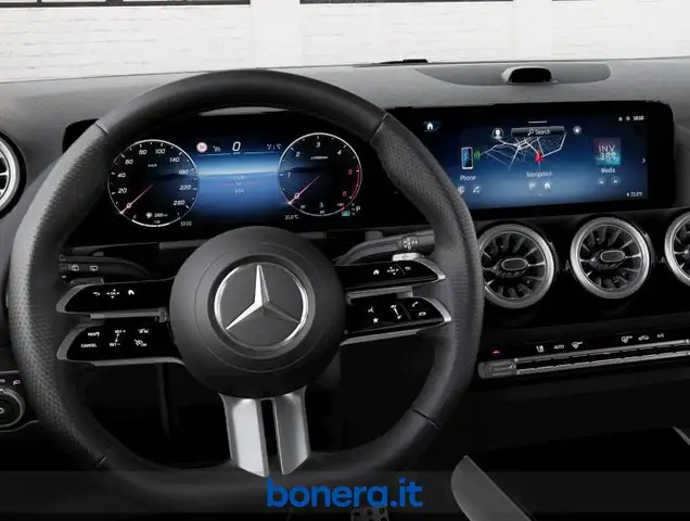 Mercedes-Benz Gla view 5