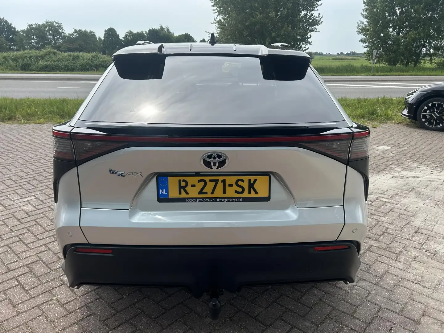 Toyota bZ4X Launch Edition Premium 71 kWh 1e eigenaar | Nette Gris - 2