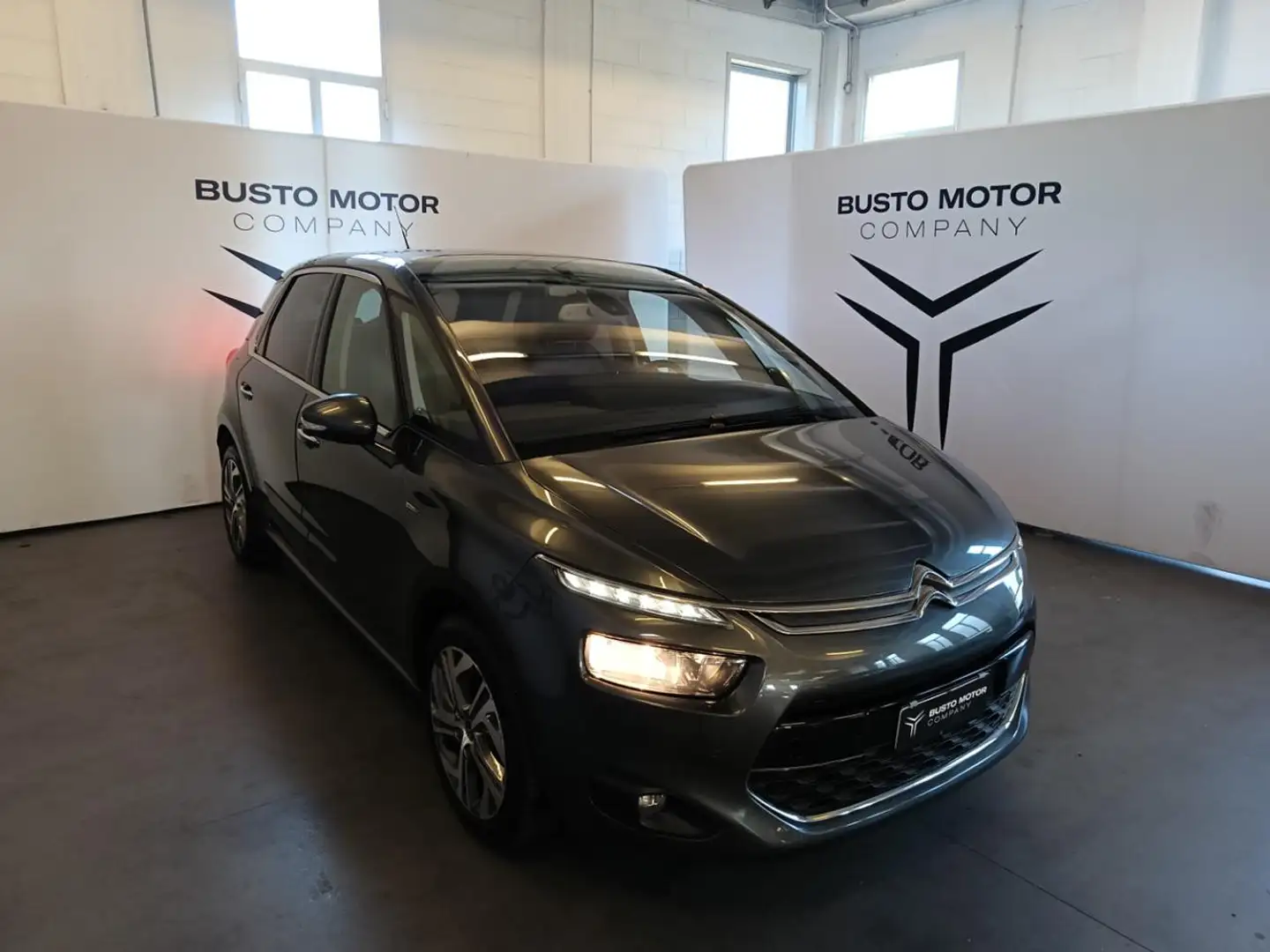 Citroen C4 BlueHDi 120 CV Automatica Серый - 1