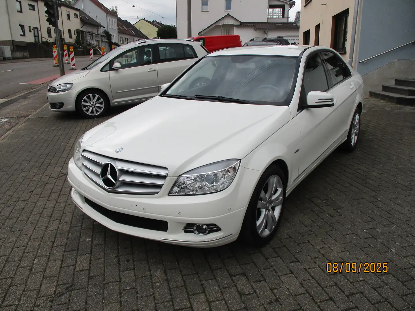 Mercedes-Benz C 180 C-Klasse Kompressor BlueEFFICIENCY Avantgarde Weiß - 2