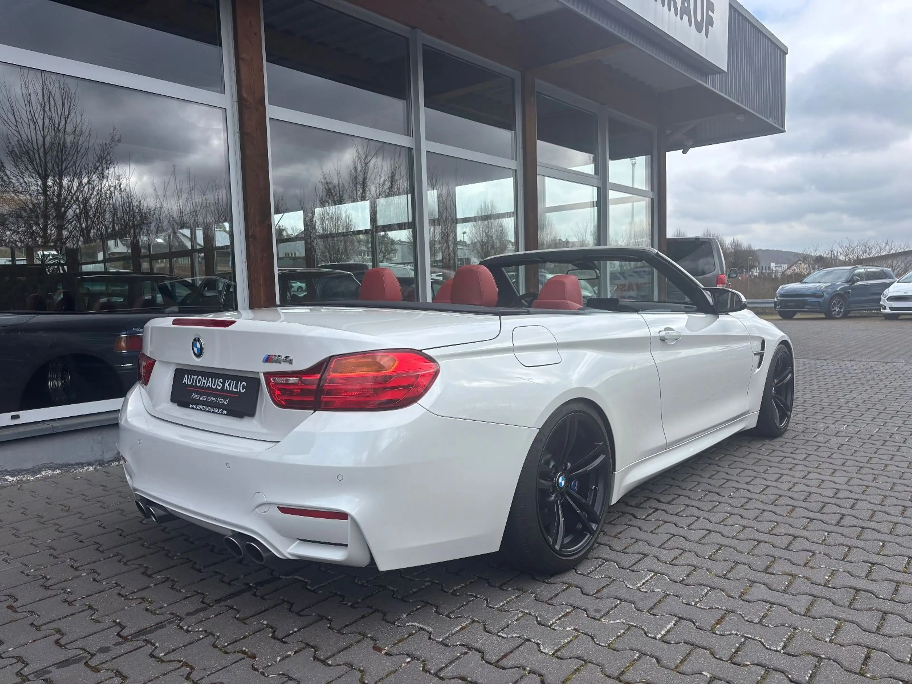 BMW M4 Cabrio deutsch Unfallfrei Nackenheiz KW — photo 4