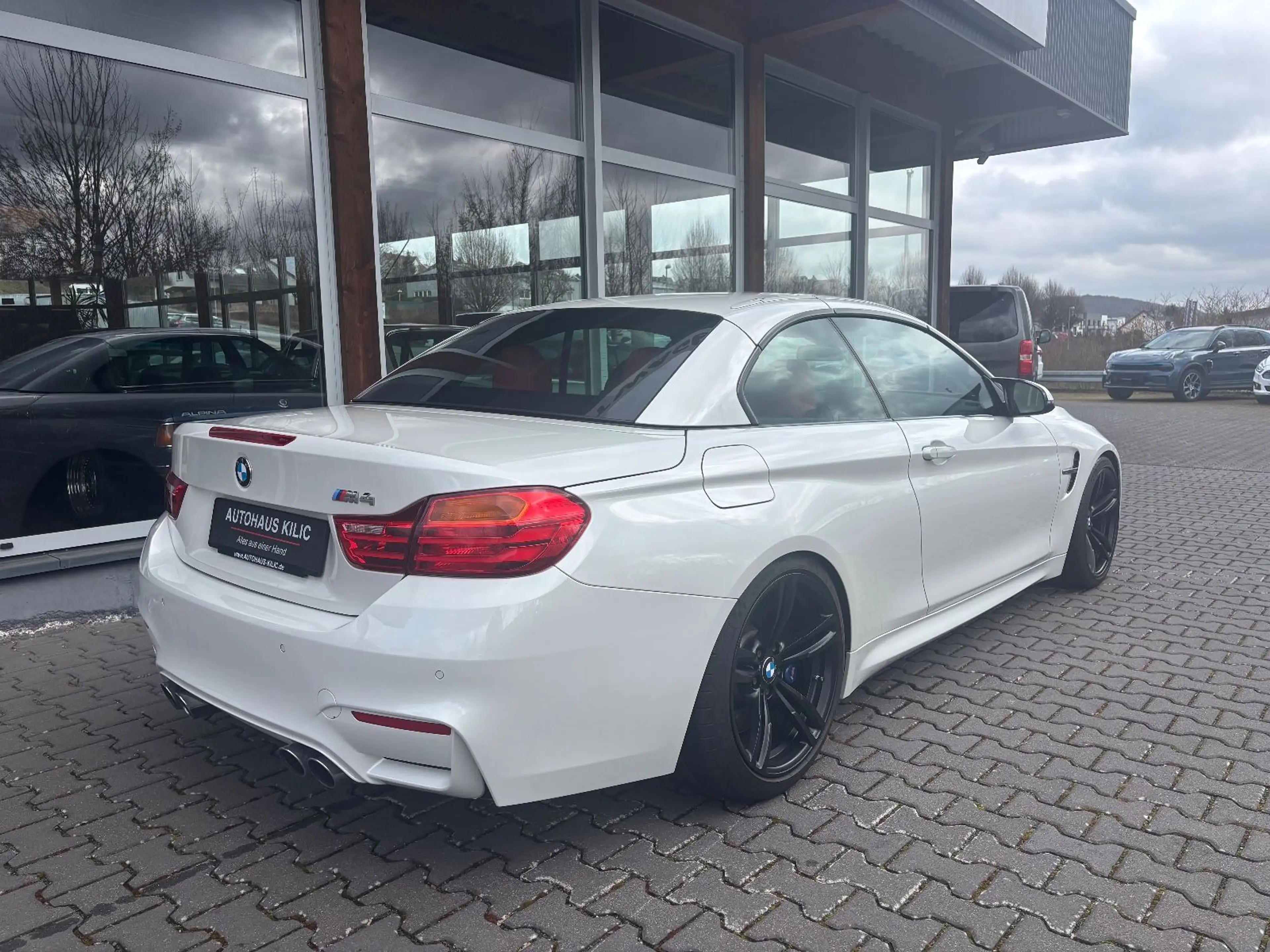 BMW M4 Cabrio deutsch Unfallfrei Nackenheiz KW — photo 6