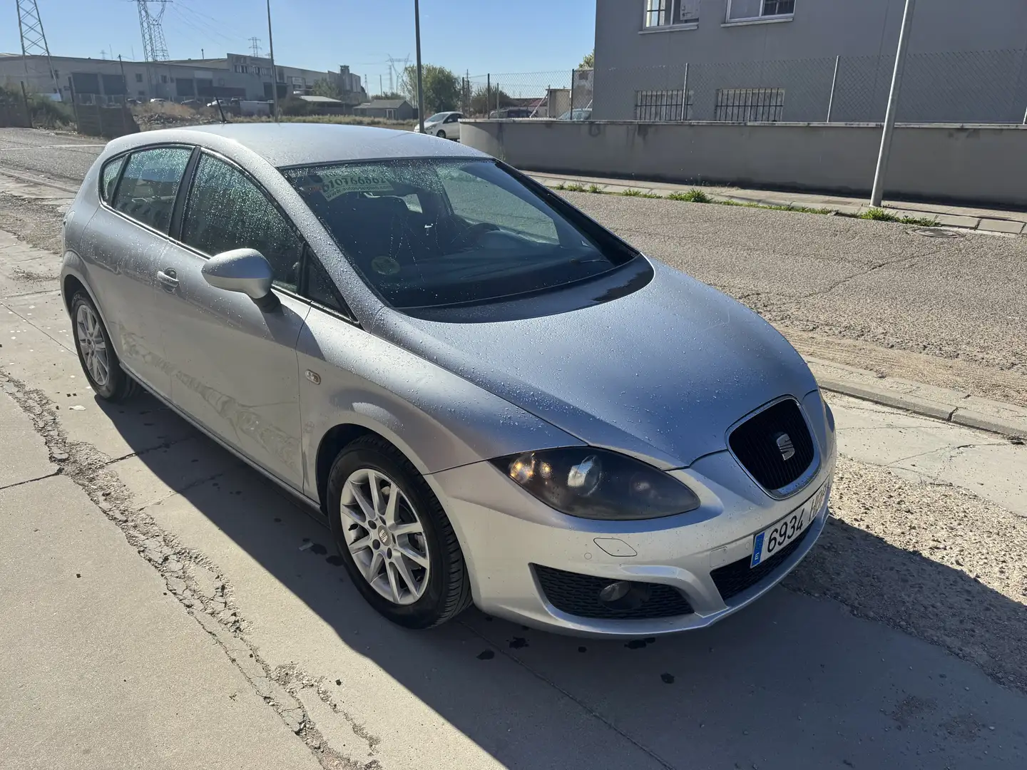 SEAT Leon 1.6TDI CR Reference Gris - 2