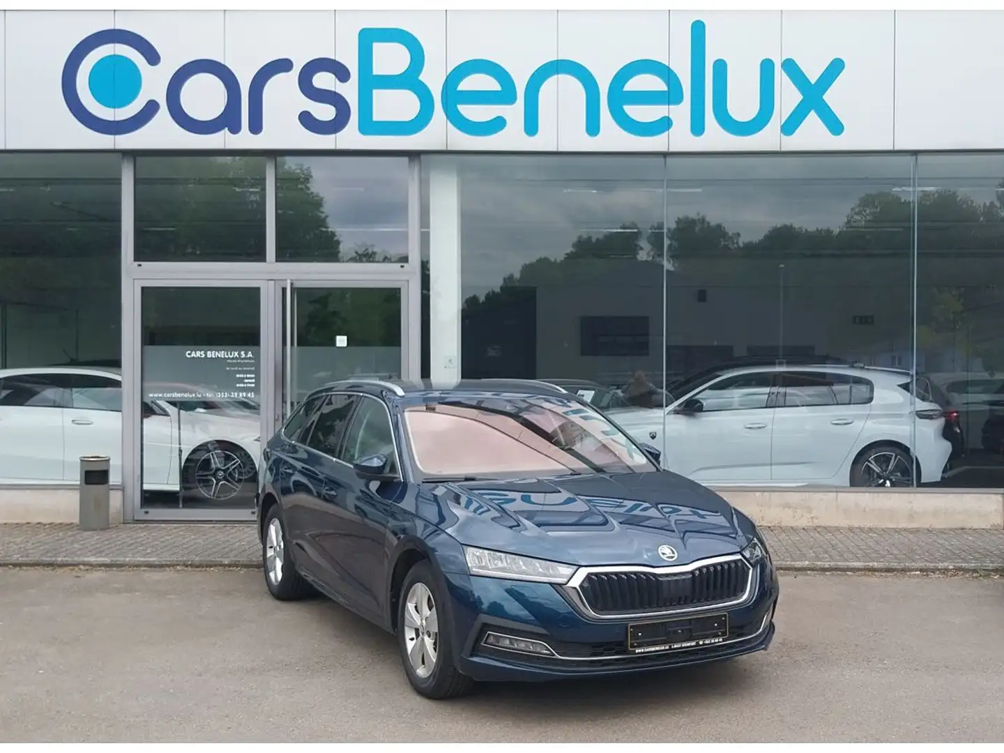Skoda Octavia Combi 2.0 TDI 150 DSG AMBITION ACC CAM Bleu - 1