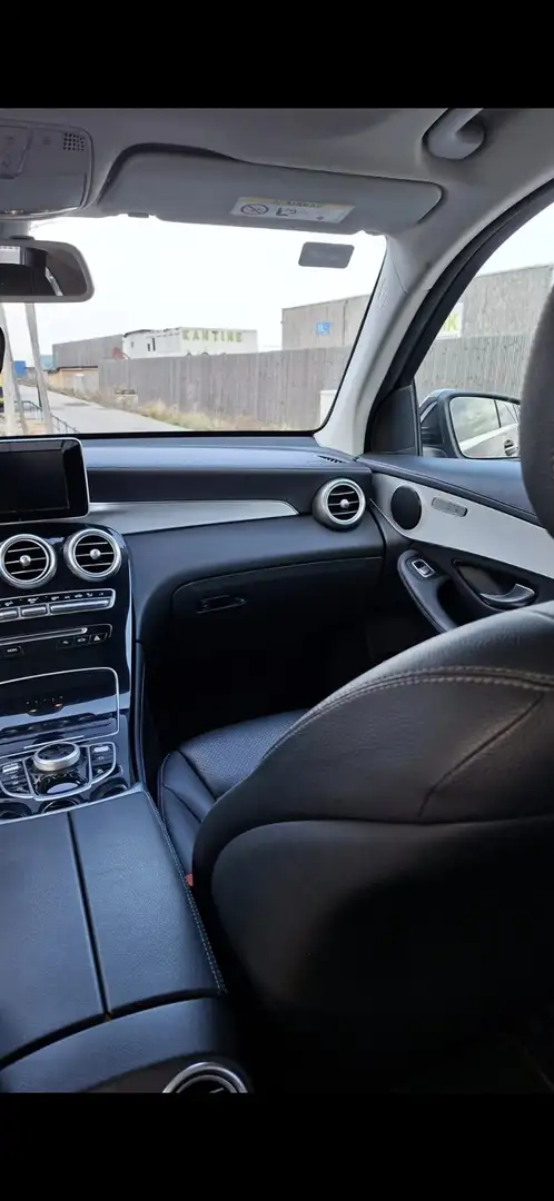 Mercedes-Benz GLC 250 4MATIC Aut. - 1