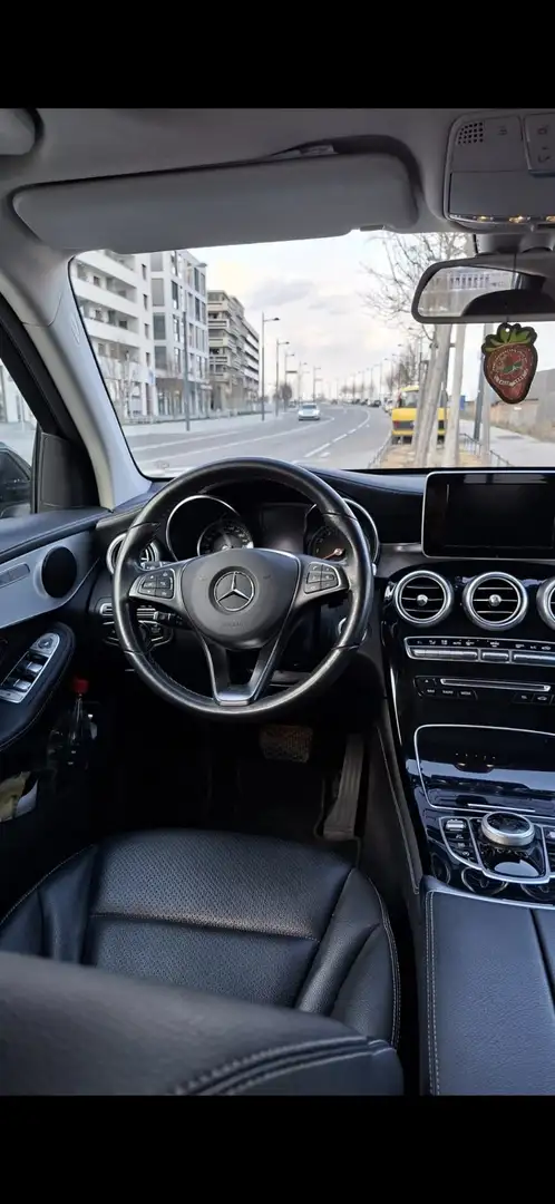 Mercedes-Benz GLC 250 4MATIC Aut. - 2