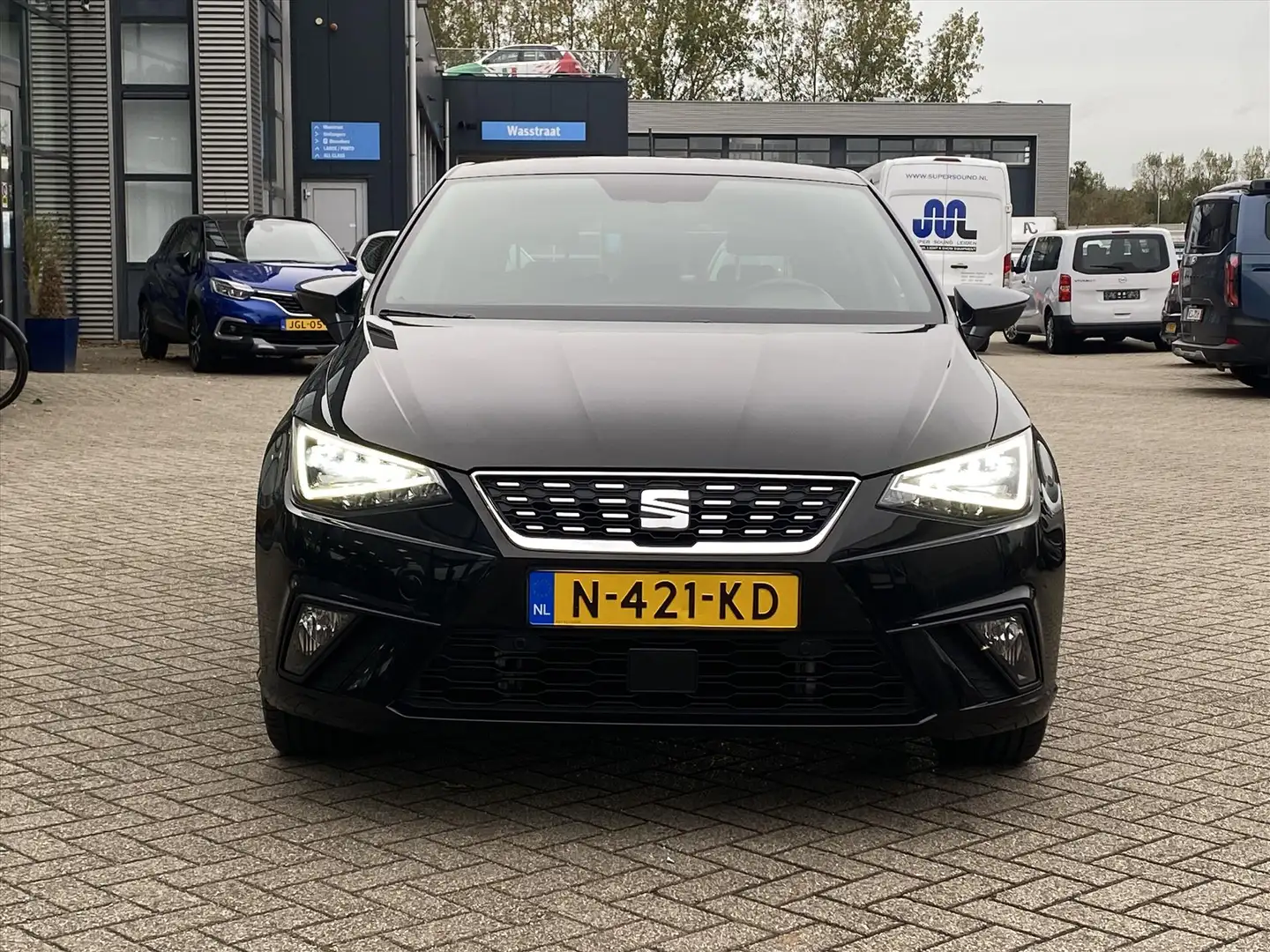 SEAT Ibiza 1.0 115pk FR Business Intense Zwart - 2