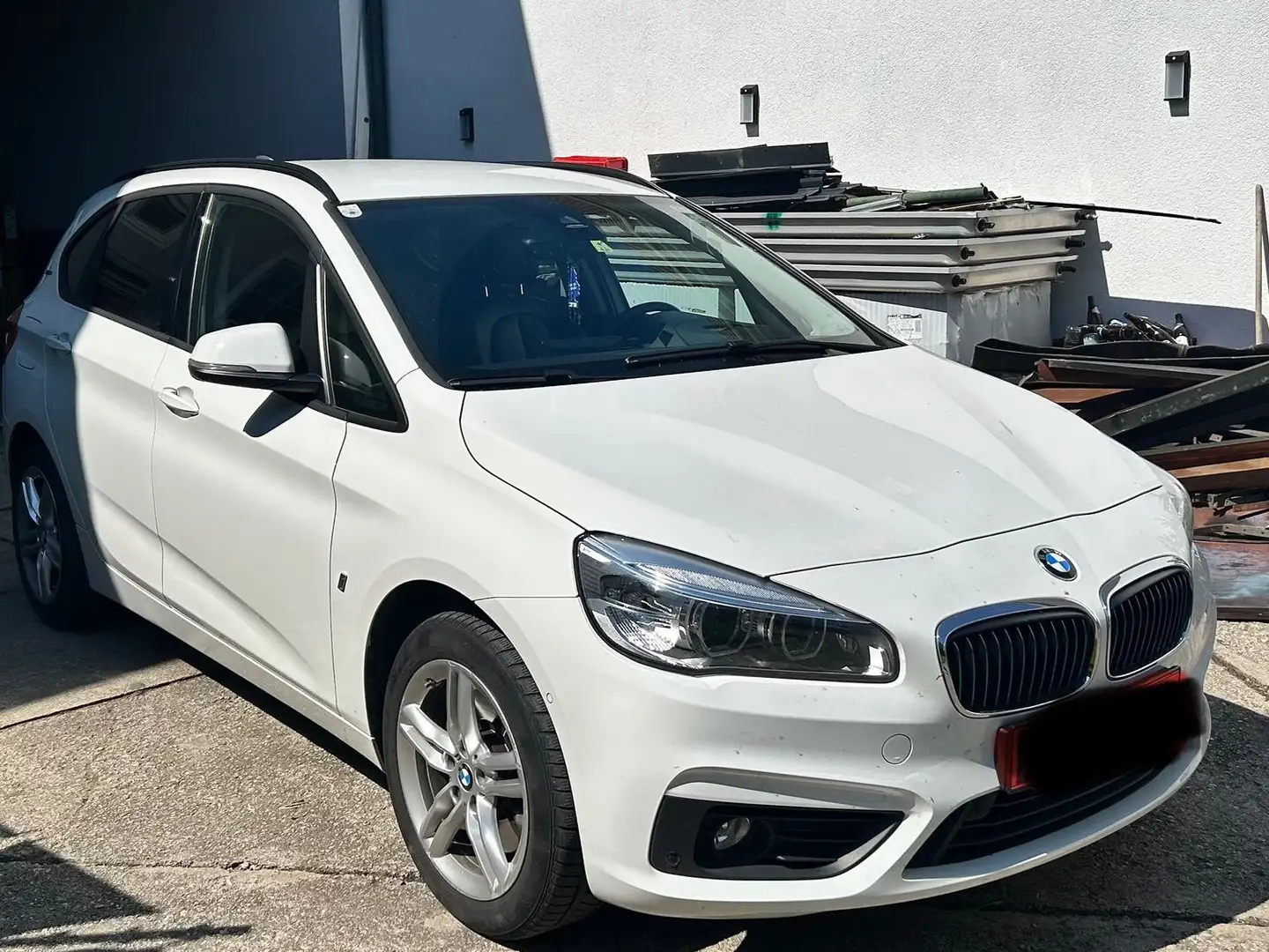 BMW 225 225i Active Tourer Aut. bijela - 1