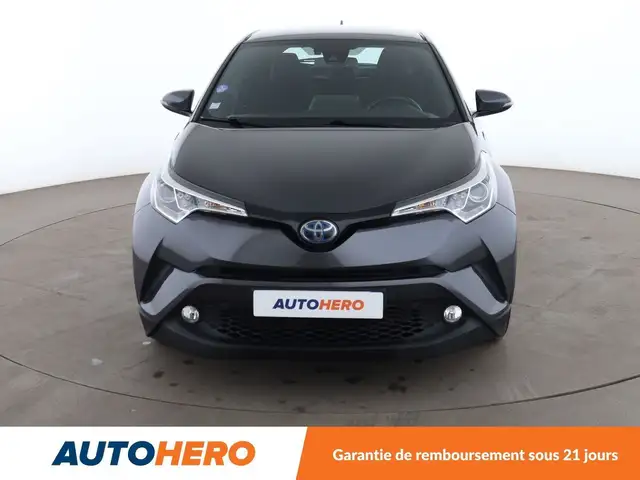 Toyota C-HR view 9