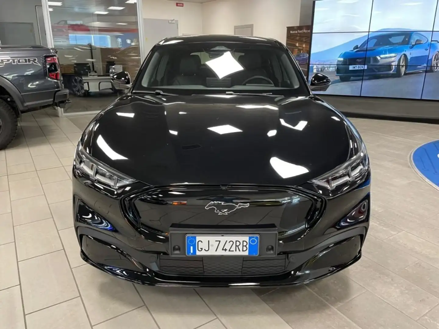 Ford Mustang Mach-E standard  range awd(4x4)  269cv.  con  TECH PACK Nero - 2