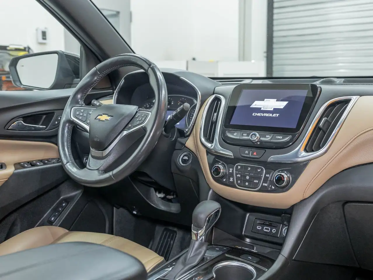 Chevrolet Equinox снимка Chevrolet Equinox